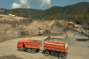 camionetas equipadas para el ingreso a mina